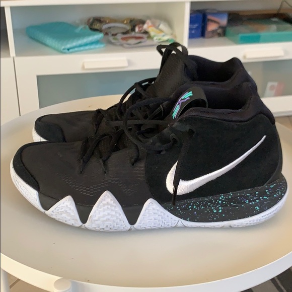 kyrie 4 size 10.5